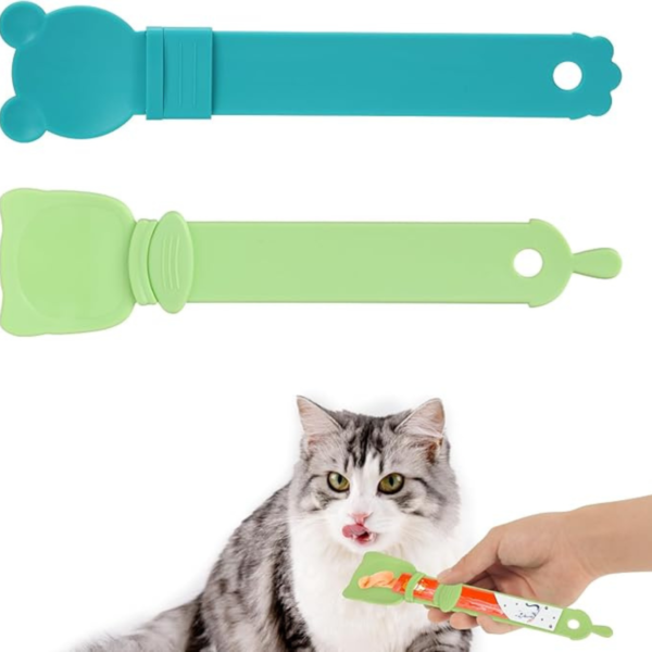 NQEUEPN 2pcs Cat Strip Feeders, Intelligent Cat Strip Feeder Kitten Lickable Snack Spoon Cat Puree Spoon Multi-Functional Cat Snack Strip Spoon for Dogs and Cats (Green, Blue)